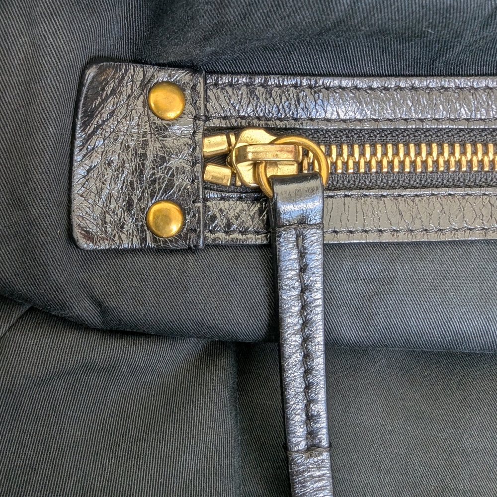 Isabel Marant Wardy crinkled-finish tote bag - Picture 12 of 15